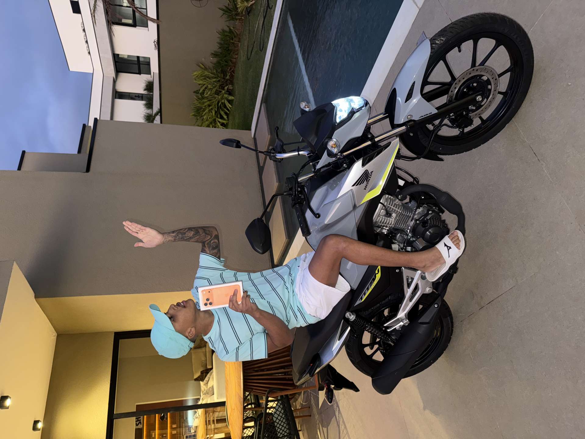 CG 160 TITAN 2026 + IPHONE 17 PRO MAX !!