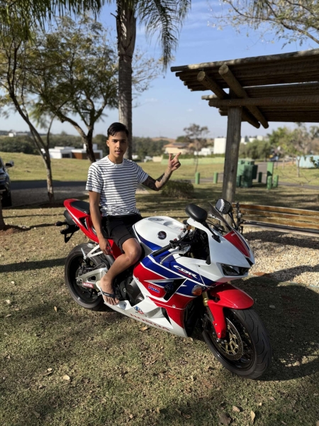 CBR 600 RR + 20 BILHETES DE 1K NA HORA !!!